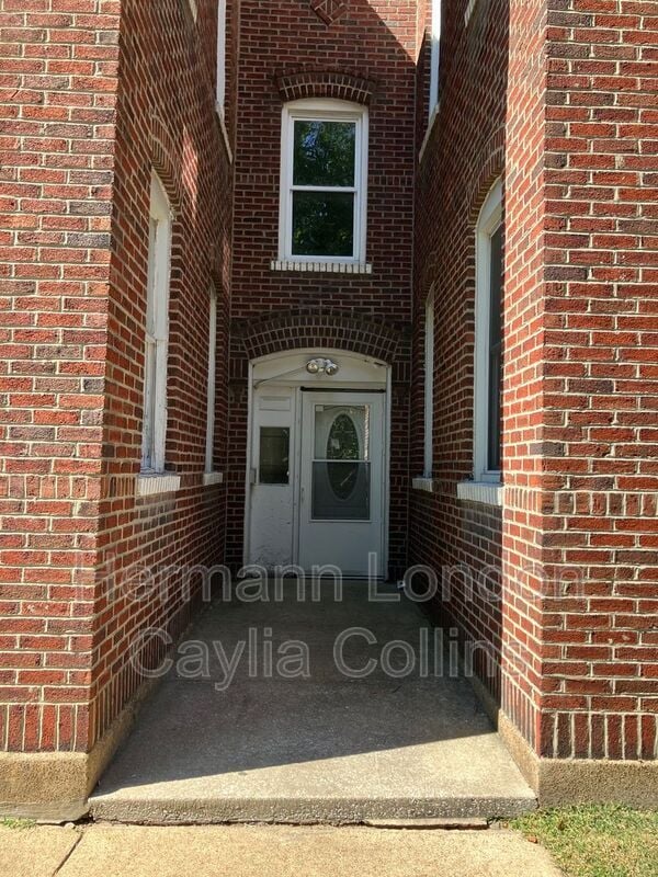 Photo - 3547 Commonwealth Ave