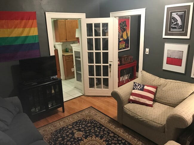 1 Bedroom Living Room