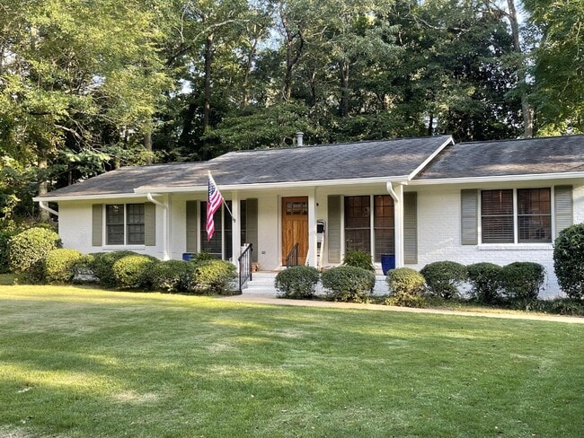 Photo - 712 E Magnolia Ave