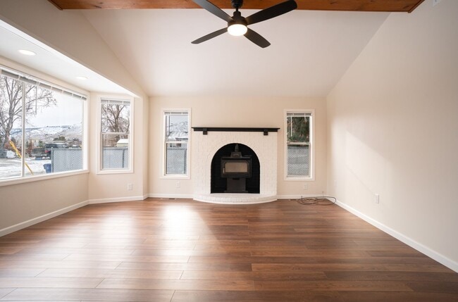 Photo - Huge Kitchen, 1000 sq ft Shop/Garage, Remo...