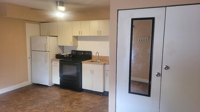 Photo - 302 N E St Unit A