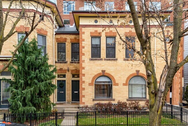 Building Photo - 22 W 4th Ave Rental