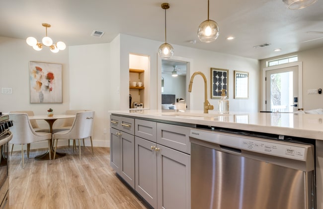 Photo - 321 St Francis Ave