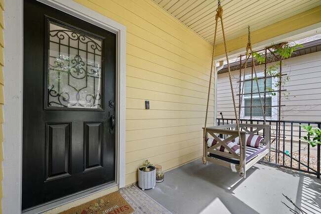 Photo - Optimal Location in Northwest Gainesville:...