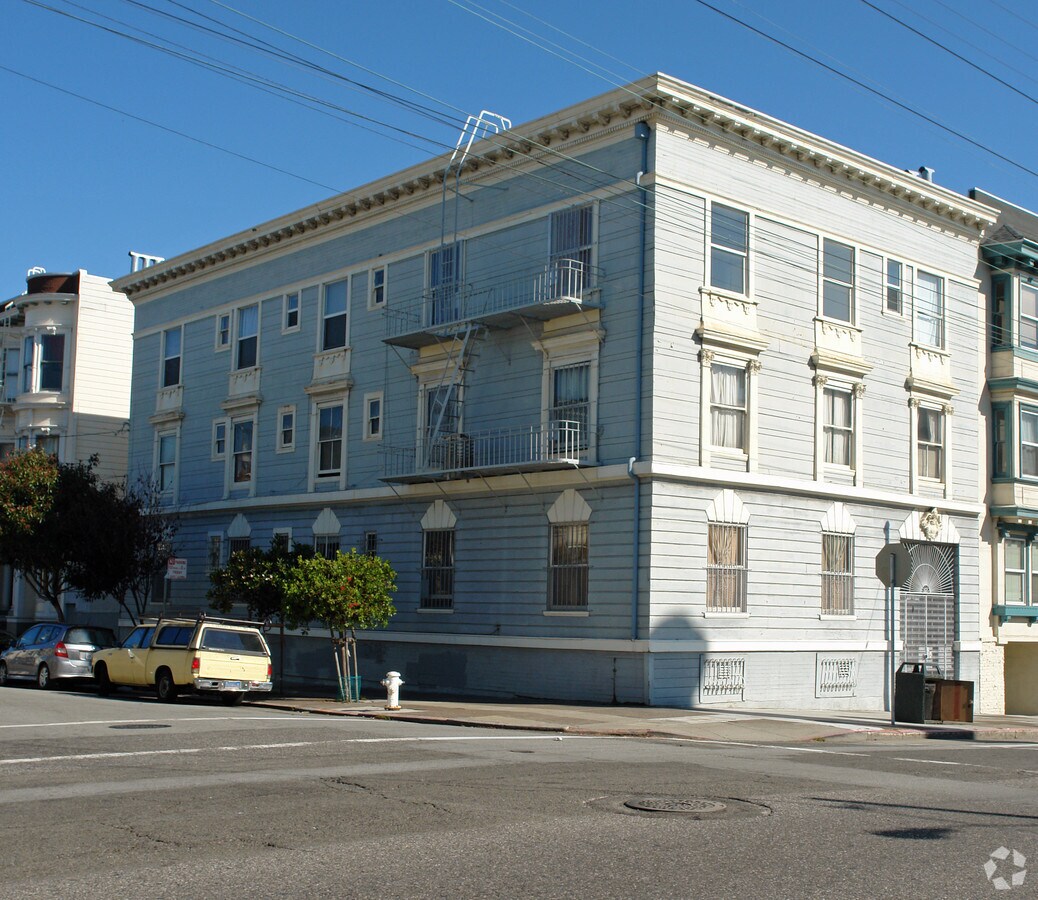Photo - 1594-1598 Hayes St Apartments