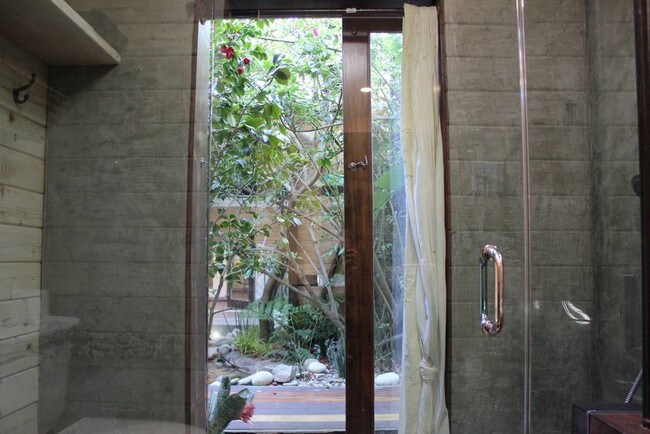 Photo - 2925 Strongs Dr Unidad 1/2