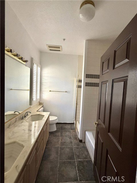 Photo - 3100 W Riverside Dr