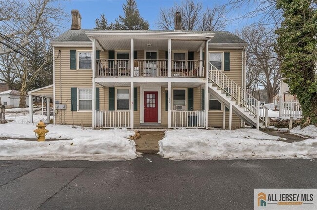 Photo - 20 Willow Ave