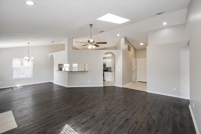 Photo - 8656 Duckworth Ct