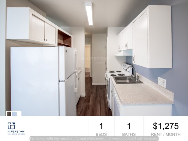 Photo - Dutch Village Apartments