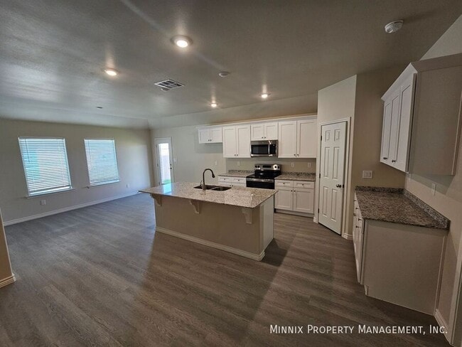 Building Photo - 1317 Bajada St Rental