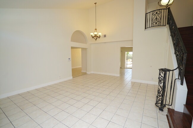 Photo - 4 Bedroom Rental Home in Santa Clarita.