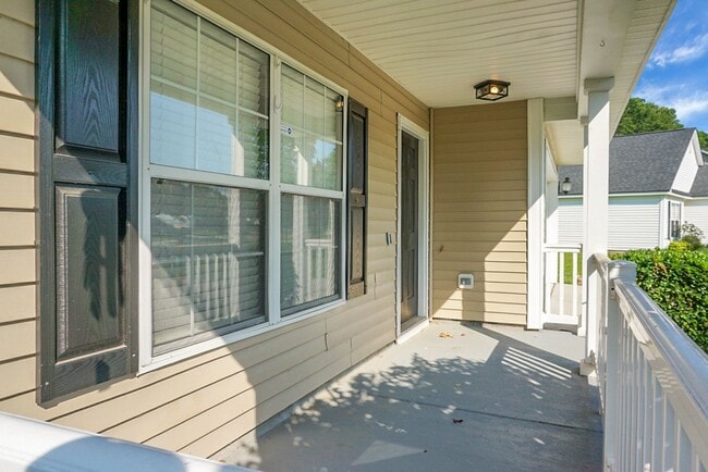 Photo - MOVE IN SPECIAL - 50% off First Month's Re...