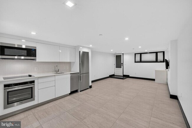 Photo - 1513 Vermont Ave NW