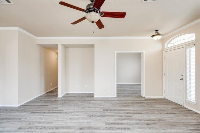 Photo - 2509 Pearson Way