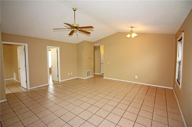 Photo - 207 SE 17th St