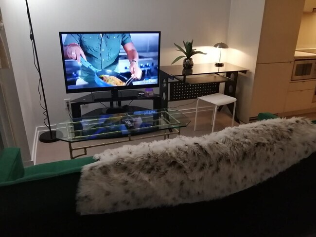 Photo - 101 Peter St Unit FL10-ID1347731P