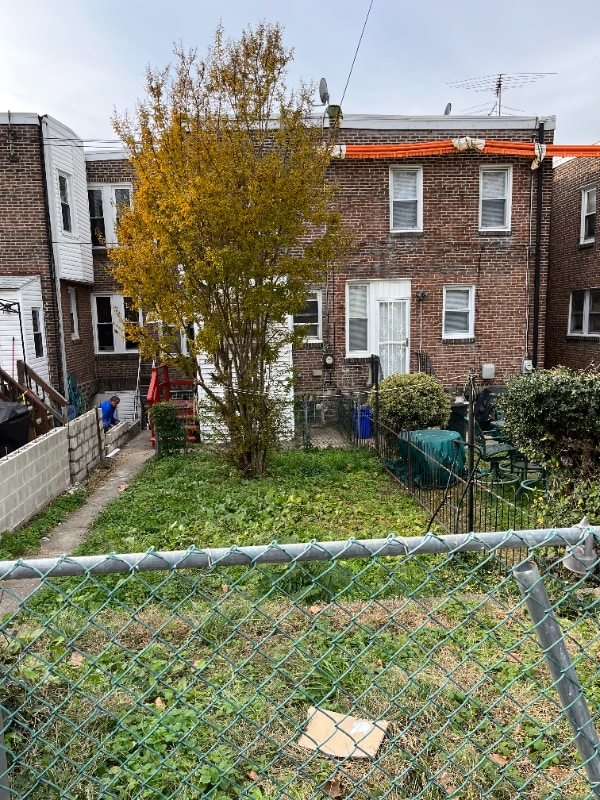 Photo - 5821 N 6th St