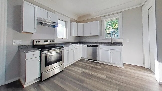 337 Ave B