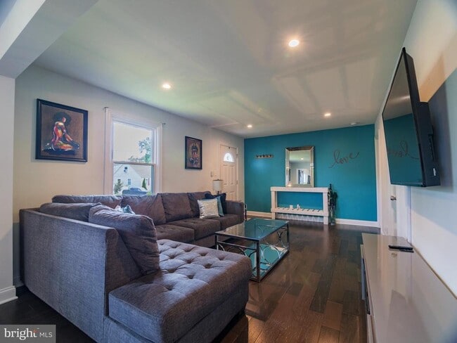 Photo - 2509 Mason St