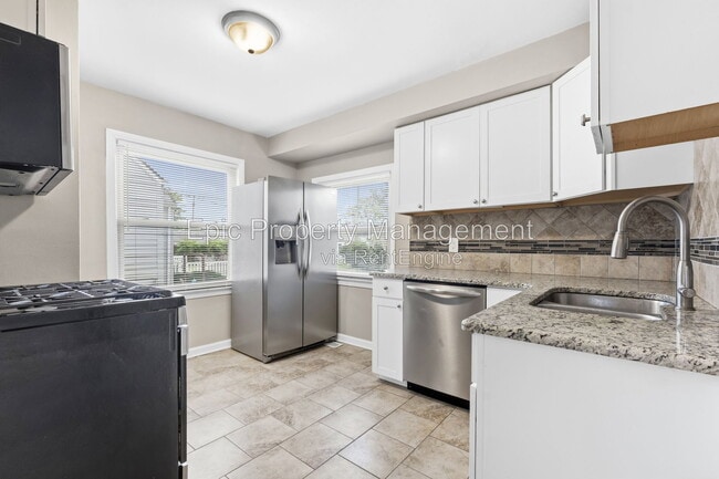 Photo - 12985 Walnut St