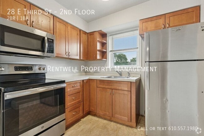 Building Photo - 28 E Third St-2nd Floor Unit 2nd Floor Rental