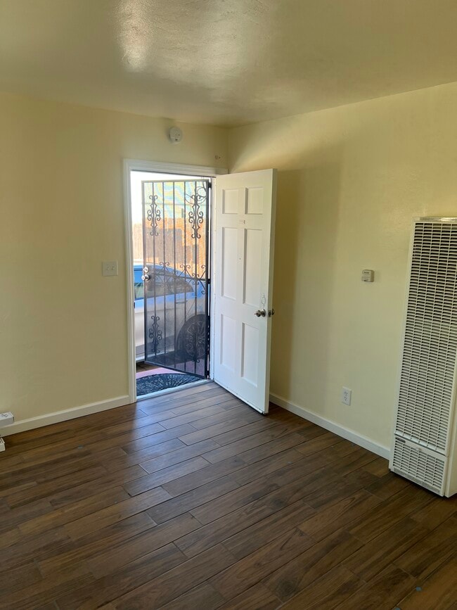 Photo - 3870 National Ave