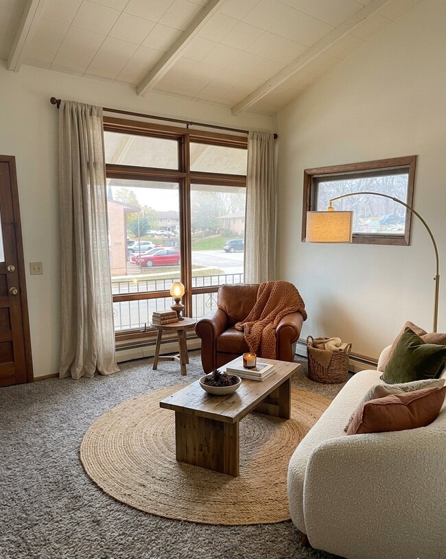 Photo - 105 2nd Ave SW Unit 4