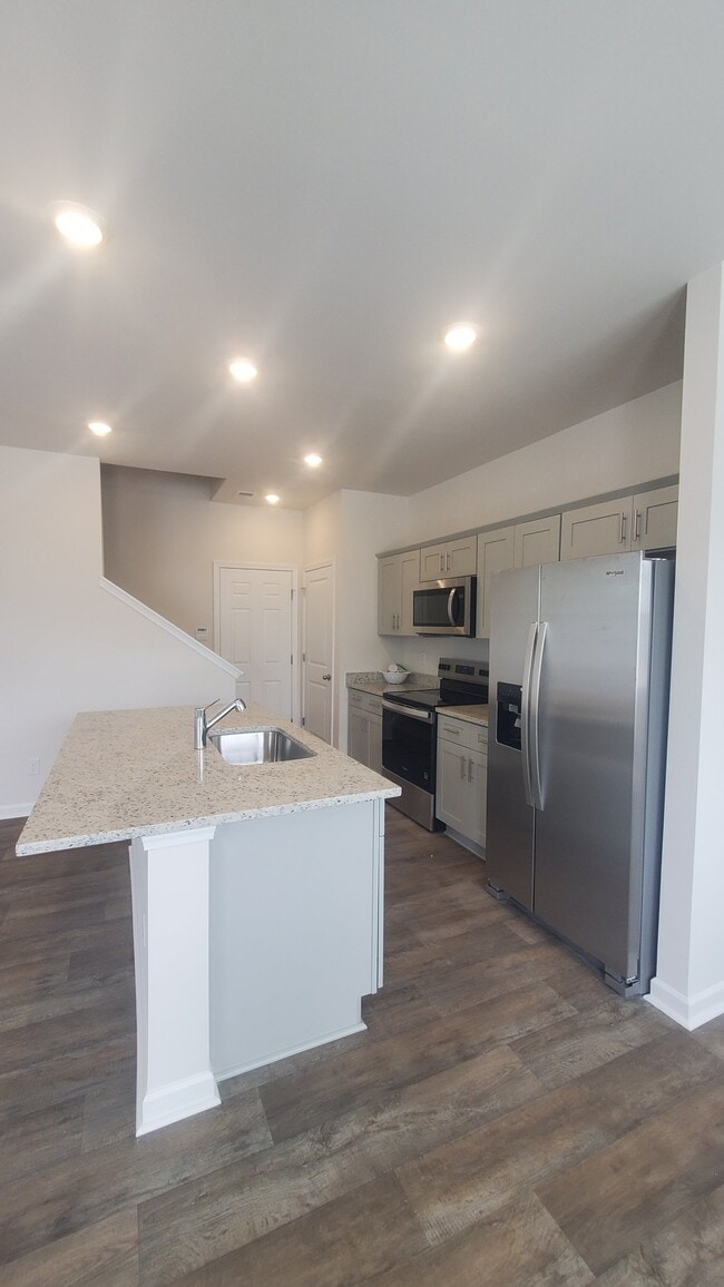 Photo - 1124 Broholmer Ln