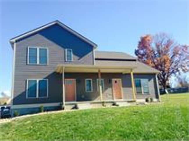 Photo - 1610 Whipple Dr Unit 2