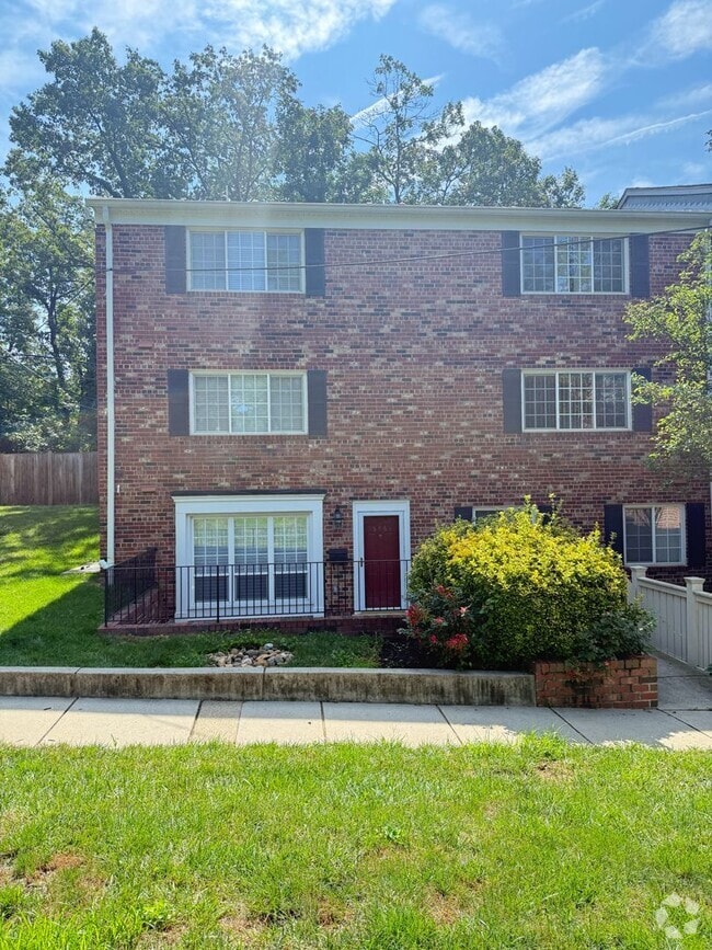 Building Photo - Large, Luxurious 2 Bedroom 2 Bath at Parks... Rental