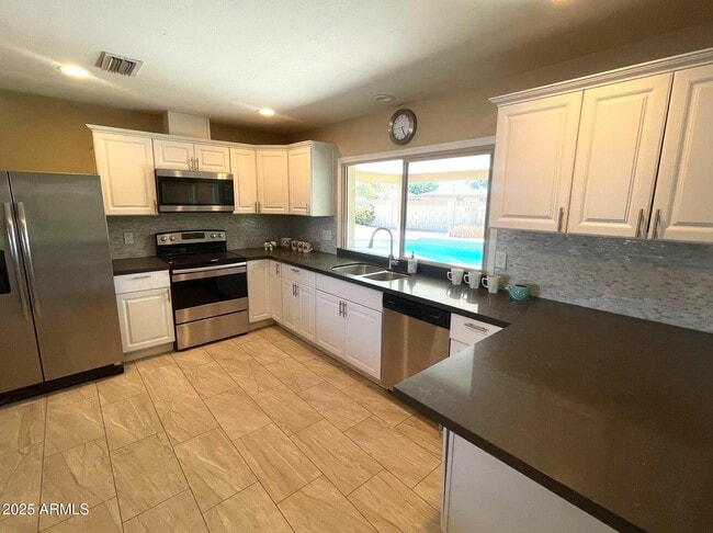 Building Photo - 9615 N 34th Ave Rental