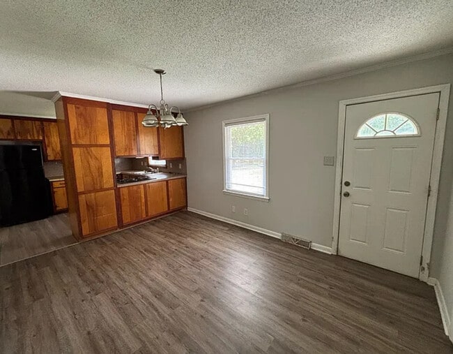 Photo - 106 Oakmont Ave