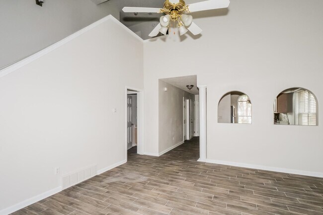 Photo - 1008 Leconte Gap St