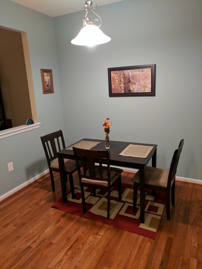 Photo - 850 Rockcreek Rd