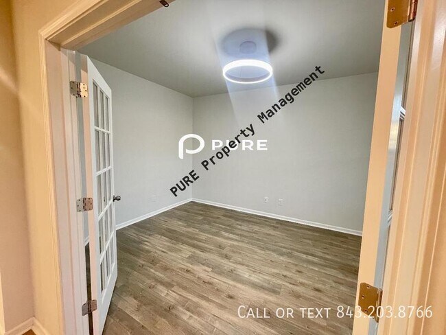 Photo - 5 bedroom 4.5 bath in Summers Corner!!!