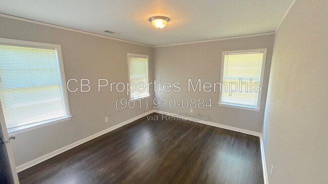 Photo - 1570 Jay Cove