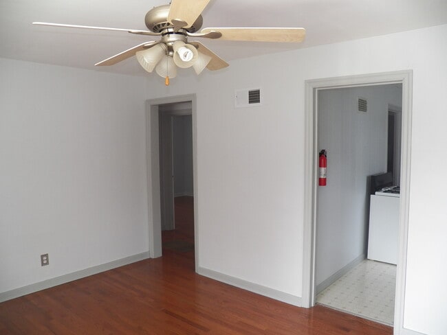 Photo - 101 N Roosevelt St