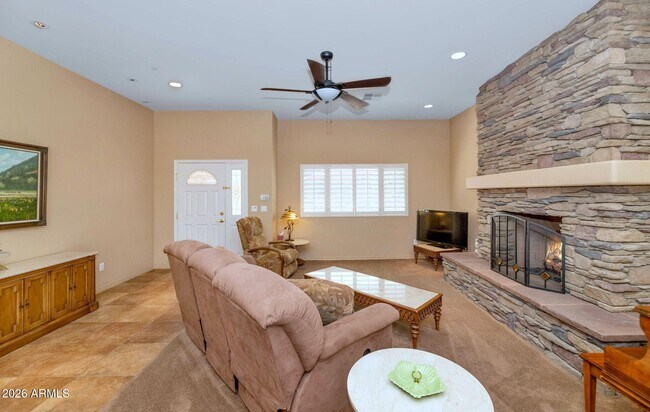 5839 E Indian School Rd
