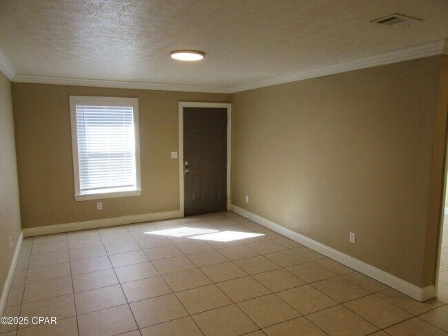 Photo - 1410 New York Ave