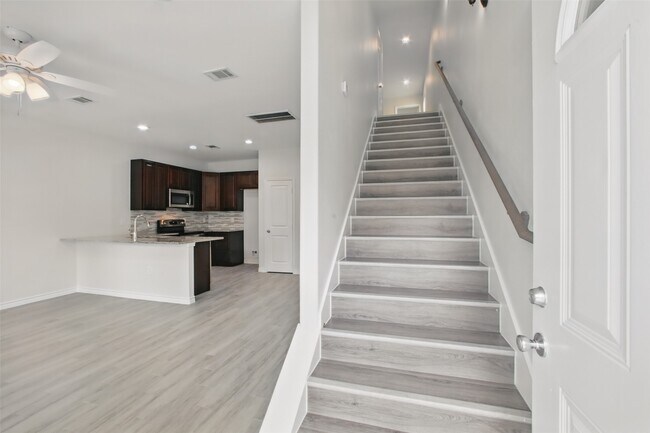 Photo - 16884 Kempwood