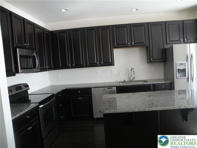 Photo - 6092 Valley Forge Dr