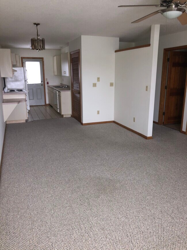 Photo - 1929 Victory St