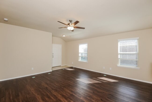 Photo - 2329 Triston St