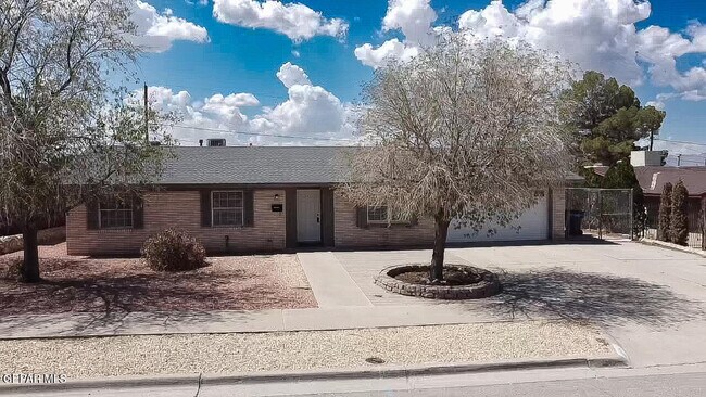 Building Photo - 3311 Drumond Rd Rental