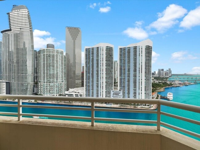 Photo - 888 Brickell Key Dr Unit 2510