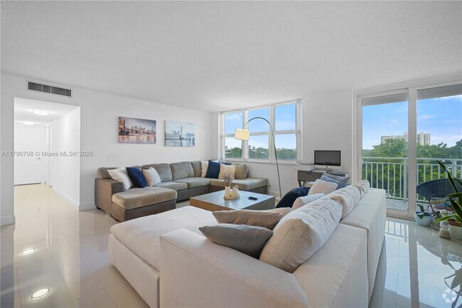 Building Photo - 2150 Sans Souci Blvd Unit C502 Rental