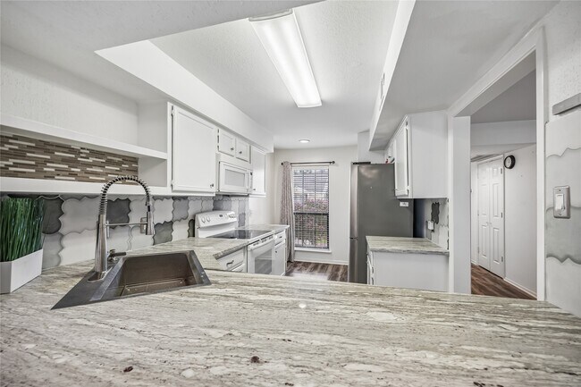 763 Bering Dr Unit B
