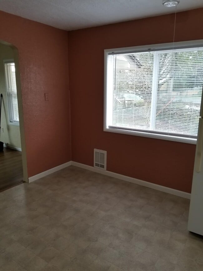 Photo - 243 Sheridan Rd Unit 243 Sheridan Rd