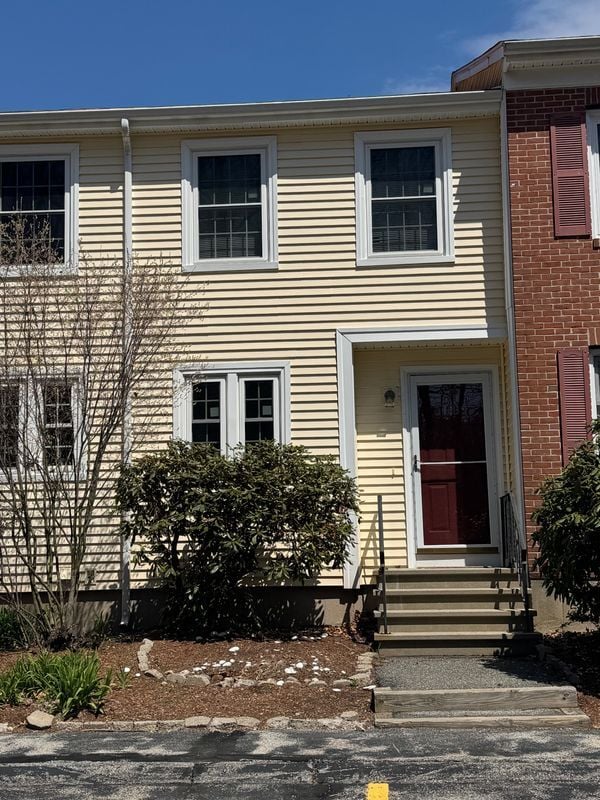 Photo - 123 Fox Hollow Way Townhome